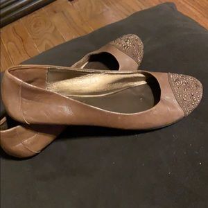 Carlos Santana brown flats